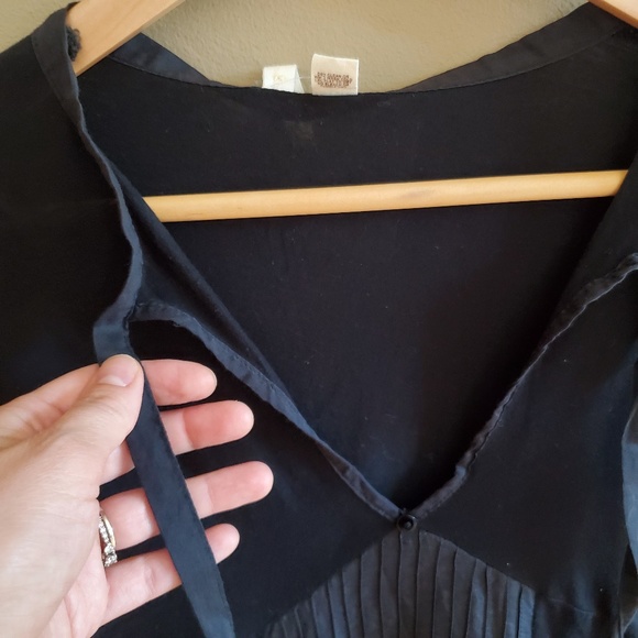 Anthro Black front tie blouse sz L - Picture 5 of 9